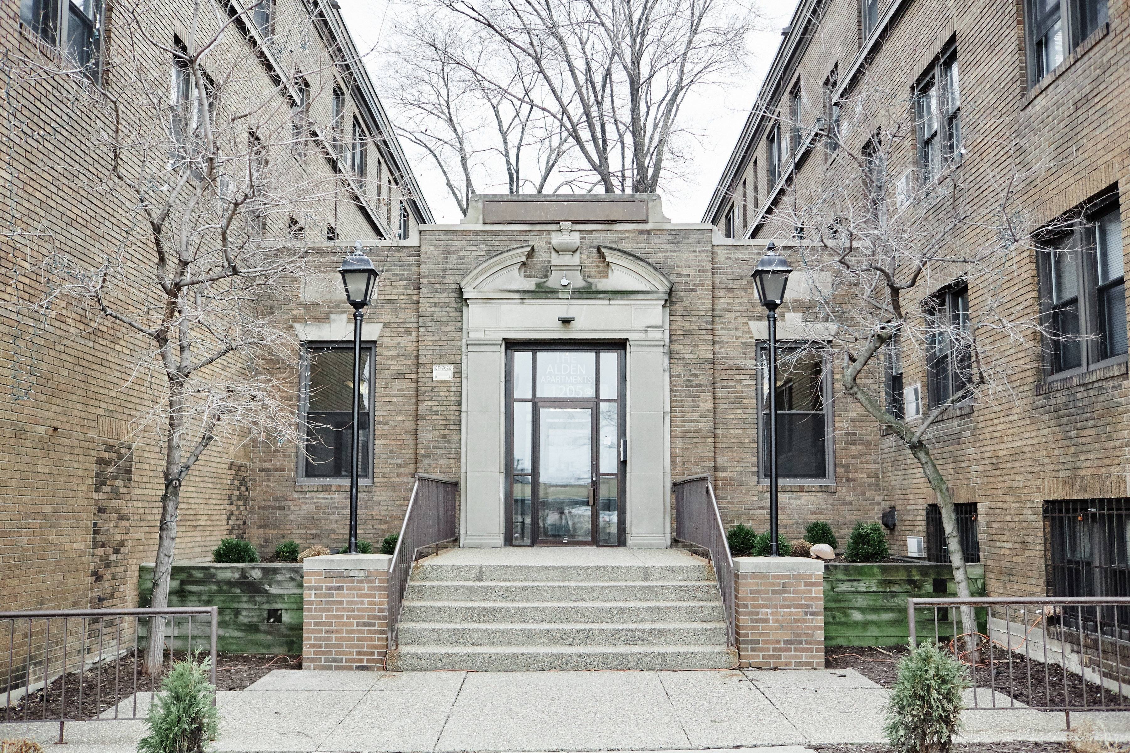 Alden Apartments The Multifamily Advisory Group at Cushman & Wakefield